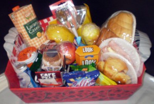 KIT CESTA BONJOUR: O PRESENTE + SABOROSO PARA QUEM VOCÊ + ADORA.